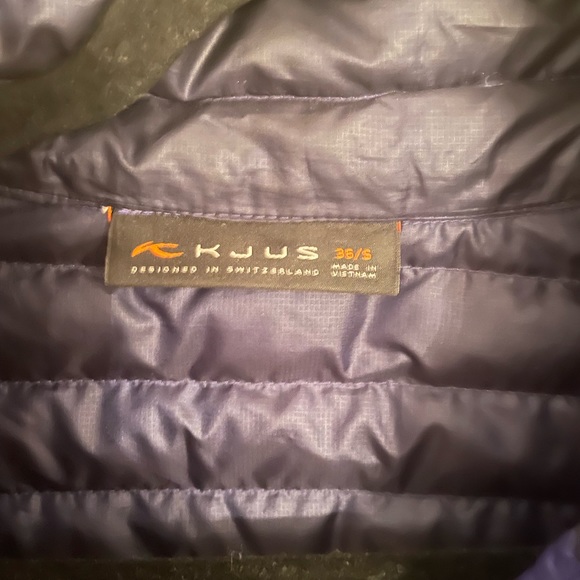 Kjus jacket. Super high quality and pretty colour - Picture 2 of 2